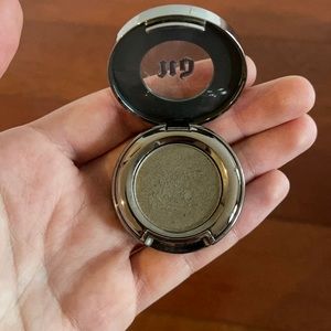 Urban decay pistol eyeshadow